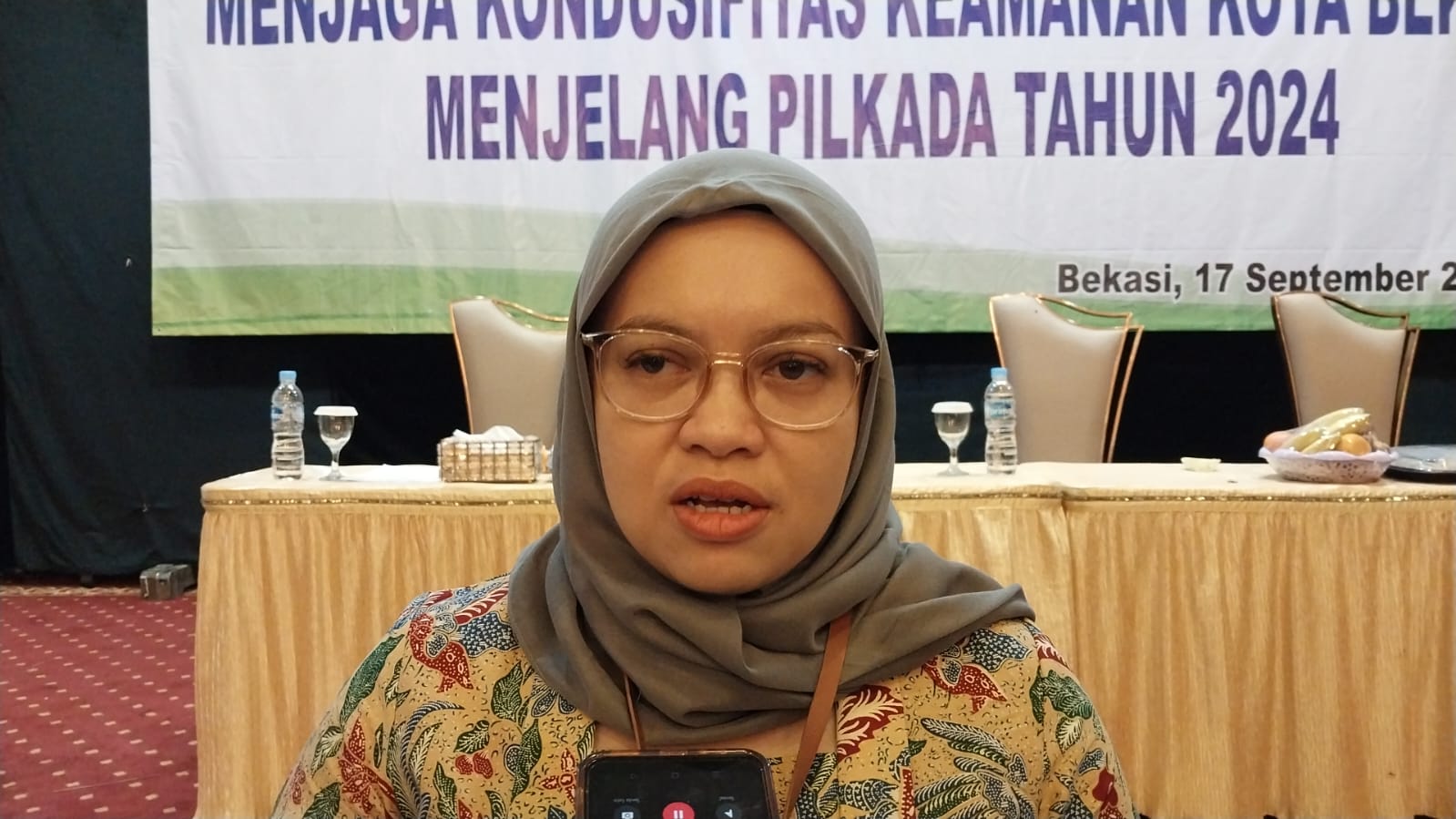 Bawaslu Kota Bekasi dan FKDM ajak ormas-LSM jaga kondusifitas Pilkada 2024 Bawaslu Kota Bekasi dan FKDM ajak ormas-LSM jaga kondusifitas Pilkada 2024