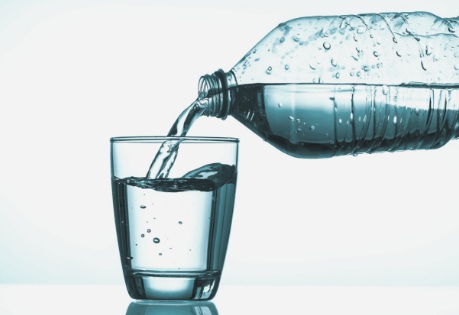 Pentingnya air minum murni sebagai detoks