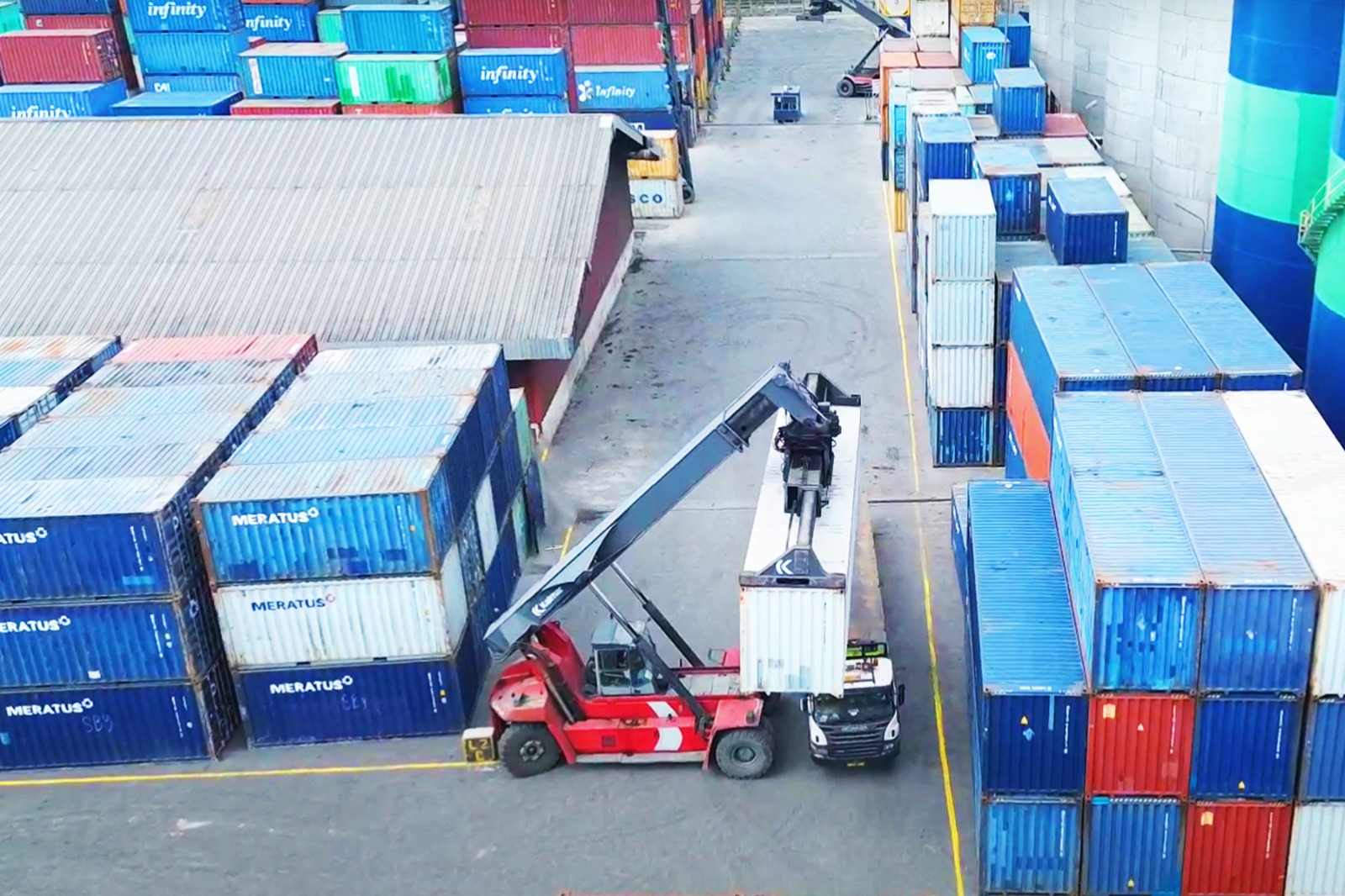 Subholding Pelindo Solusi Logistik catat pertumbuhan positif di Semester I 2024 Subholding Pelindo Solusi Logistik catat pertumbuhan positif di Semester I 2024