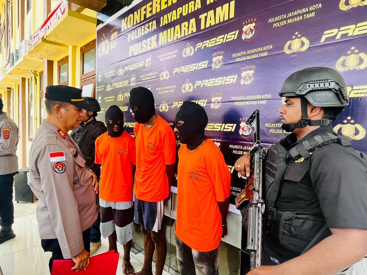 Polisi tangkap tiga pelaku curas dan cabul di Holtekamp Jayapura Polisi tangkap tiga pelaku curas dan cabul di Holtekamp Jayapura