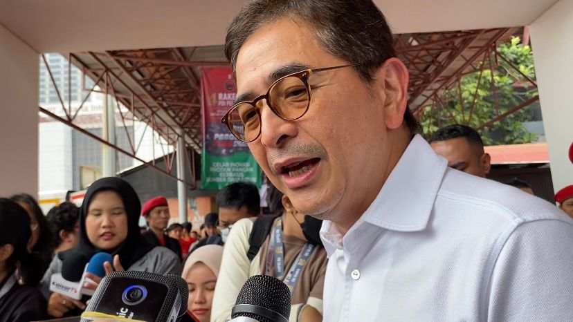 Arsjad Rasjid - Anindya Bakrie sepakat hanya ada satu Kadin Arsjad Rasjid - Anindya Bakrie sepakat hanya ada satu Kadin