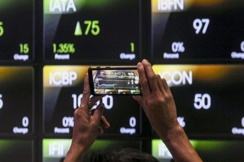 IHSG Senin dibuka menguat 0,20 poin IHSG Senin dibuka menguat 0,20 poin