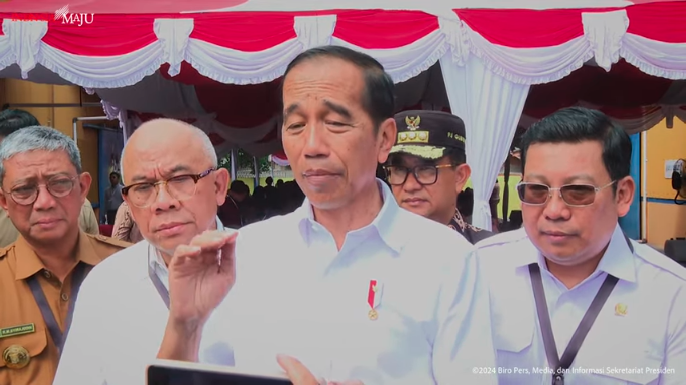 Cek stok beras di Kabupaten Paser Kaltim, ini pesan Jokowi Cek stok beras di Kabupaten Paser Kaltim, ini pesan Jokowi