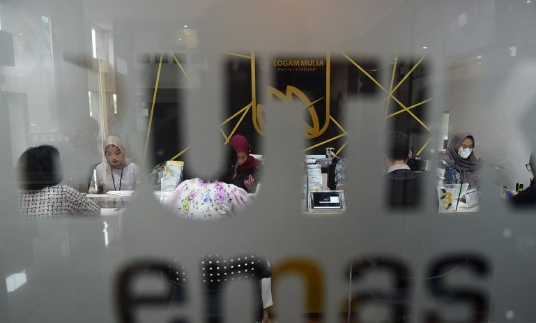 Harga emas Antam Selasa pagi naik Rp3.000 jadi Rp1,404 juta per gram Harga emas Antam Selasa pagi naik Rp3.000 jadi Rp1,404 juta per gram