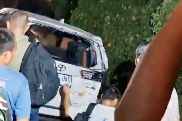 KAI ingatkan penggunaan jalan dahulukan perjalanan kereta api KAI ingatkan penggunaan jalan dahulukan perjalanan kereta api
