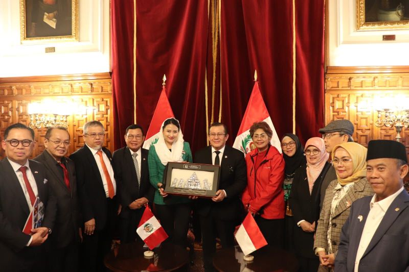 DPR RI-Parlemen Peru tingkatkan kerja sama antar kedua negara DPR RI-Parlemen Peru tingkatkan kerja sama antar kedua negara