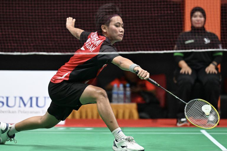 Emas pertama bulu tangkis milik Jawa Tengah Emas pertama bulu tangkis milik Jawa Tengah