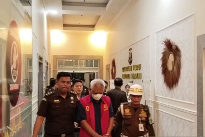 Kejati tetapkan tiga tersangka korupsi proyek LRT Sumsel Kejati tetapkan tiga tersangka korupsi proyek LRT Sumsel