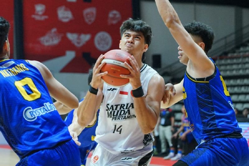 Satria Muda sapu bersih Grup A, lolos ke semifinal IBL All Indonesian Satria Muda sapu bersih Grup A, lolos ke semifinal IBL All Indonesian