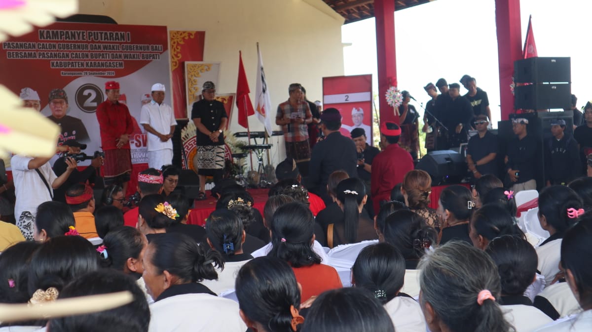 Warga Karangasem Bali antusias hadiri kampanye putaran pertama Warga Karangasem Bali antusias hadiri kampanye putaran pertama