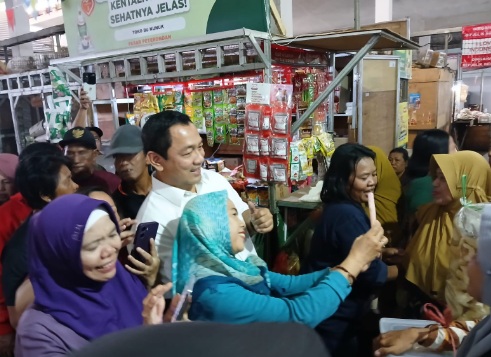 Viral momen ajakan salaman Andika tak direspon, Hendi : Kita baik-baik saja Viral momen ajakan salaman Andika tak direspon, Hendi : Kita baik-baik saja