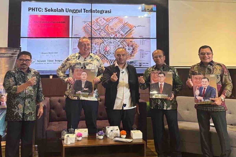 Repnas luncurkan Gerakan Tumbuh Bersama 8% dukung pemerintahan baru Repnas luncurkan Gerakan Tumbuh Bersama 8% dukung pemerintahan baru