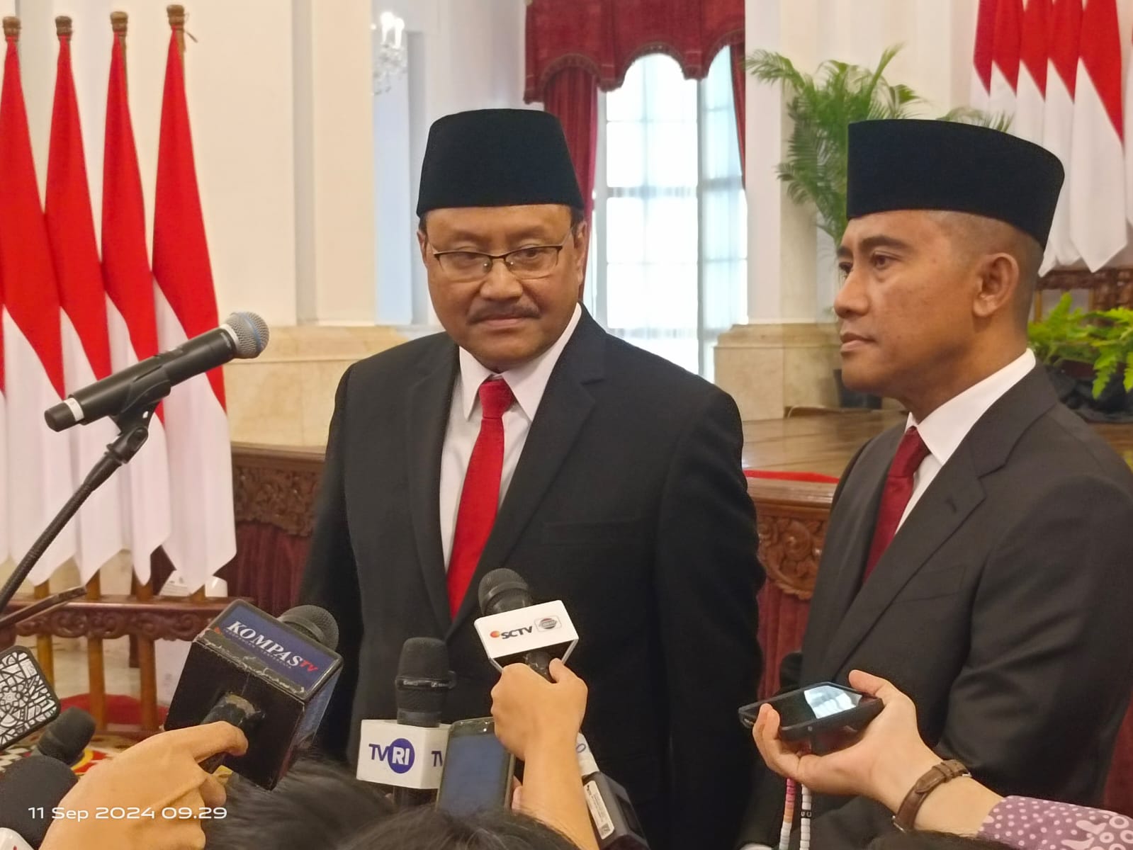 Saifullah Yusuf atau Gus Ipul tunggu satu-dua hari ke depan untuk sampaikan apa yang akan dilakukan sebagai menteri sosial Saifullah Yusuf atau Gus Ipul tunggu satu-dua hari ke depan untuk sampaikan apa yang akan dilakukan sebagai menteri sosial