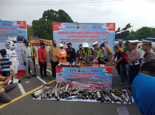 Antisipasi kerawanan pilkada, Polres Boyolali musnahkan 667 knalpot brong Antisipasi kerawanan pilkada, Polres Boyolali musnahkan 667 knalpot brong