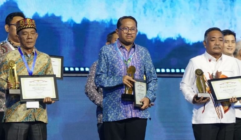 NTB raih penghargaan penataan ruang laut dari KKP. NTB raih penghargaan penataan ruang laut dari KKP.