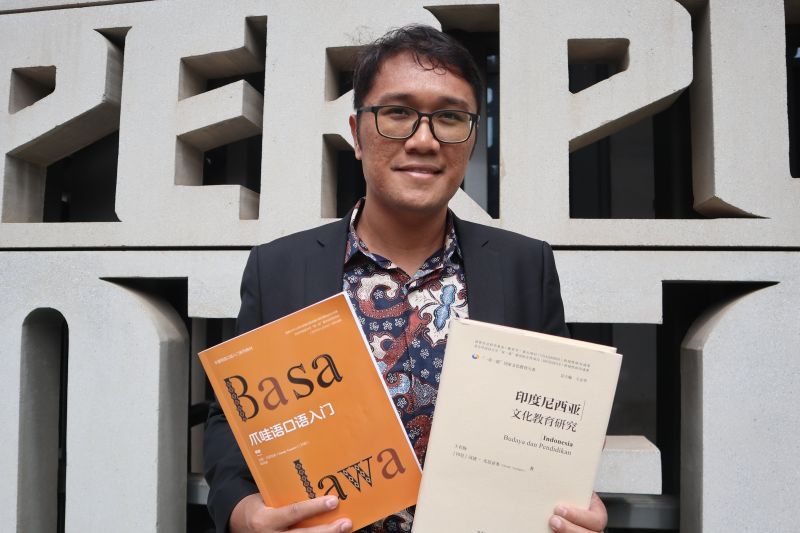 Kisah Hendy ajarkan Bahasa Indonesia di Beijing yang berbuah manis Kisah Hendy ajarkan Bahasa Indonesia di Beijing yang berbuah manis