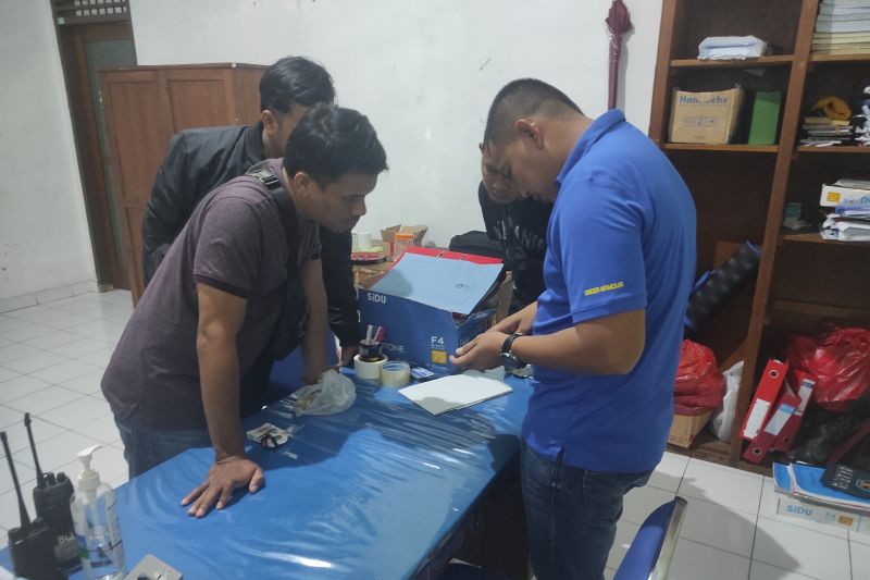 Petugas Rutan Poso gagalkan penyeludupan narkoba ke dalam rutan Petugas Rutan Poso gagalkan penyeludupan narkoba ke dalam rutan
