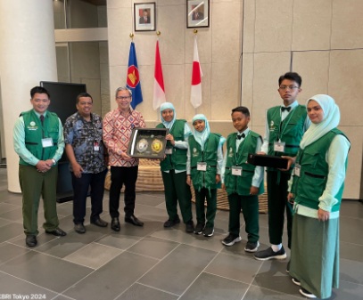 SD Al-Yalu Kota Malang raih juara 1 SEAMEO Japan - ESD Award SD Al-Yalu Kota Malang raih juara 1 SEAMEO Japan - ESD Award