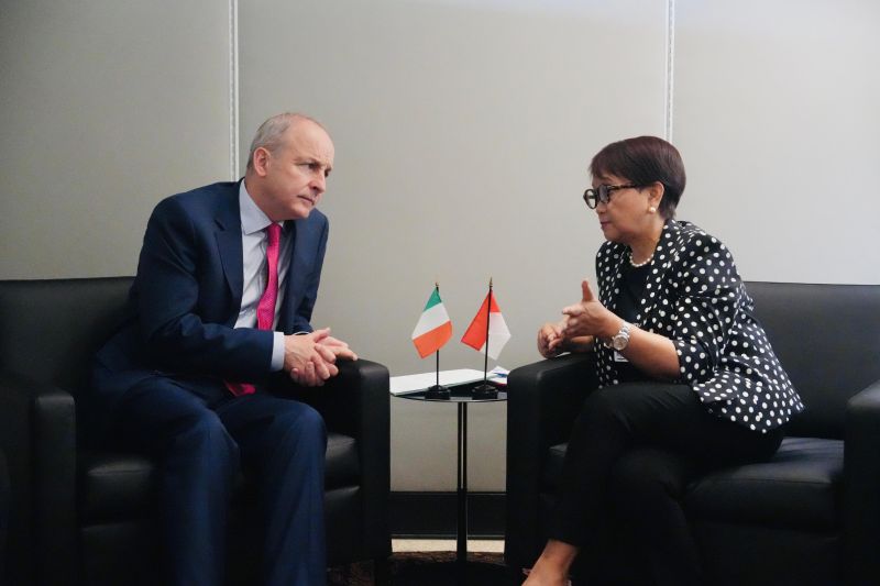 Menlu RI dan Irlandia sepakati penguatan hubungan bilateral Menlu RI dan Irlandia sepakati penguatan hubungan bilateral