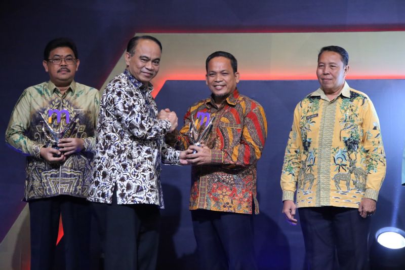 Pemkot Tangerang raih penghargaan kolaborasi berbasis teknologi Pemkot Tangerang raih penghargaan kolaborasi berbasis teknologi