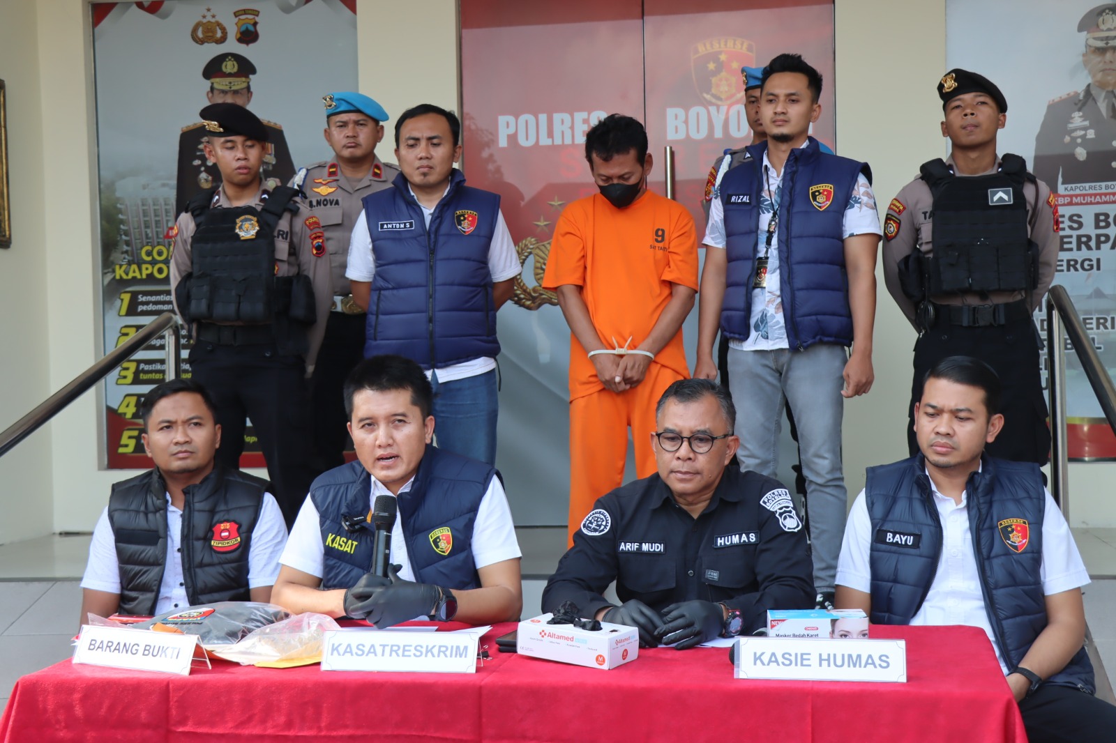 Duh! Beda pandangan terhadap paslon pilkada, Kades Sendang dianiaya Duh! Beda pandangan terhadap paslon pilkada, Kades Sendang dianiaya