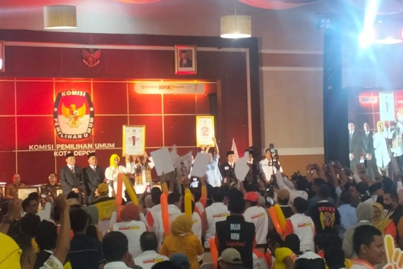 KPU Depok tetapkan Imam-Ririn 1 dan Supian-Chandra 2 KPU Depok tetapkan Imam-Ririn 1 dan Supian-Chandra 2