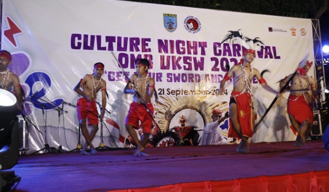 Ribuan warga ikuti Car Free Night UKSW Salatiga Ribuan warga ikuti Car Free Night UKSW Salatiga