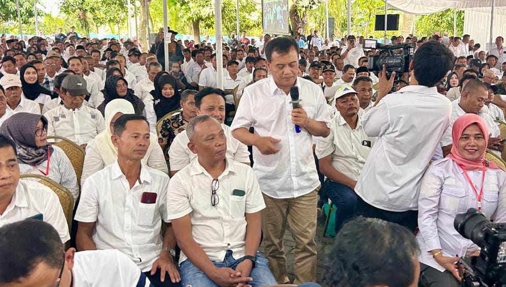 Seribuan tokoh desa Deklarasi Lugas dukung Ahmad Luthfi - Taj Yasin Maimoen Seribuan tokoh desa Deklarasi Lugas dukung Ahmad Luthfi - Taj Yasin Maimoen