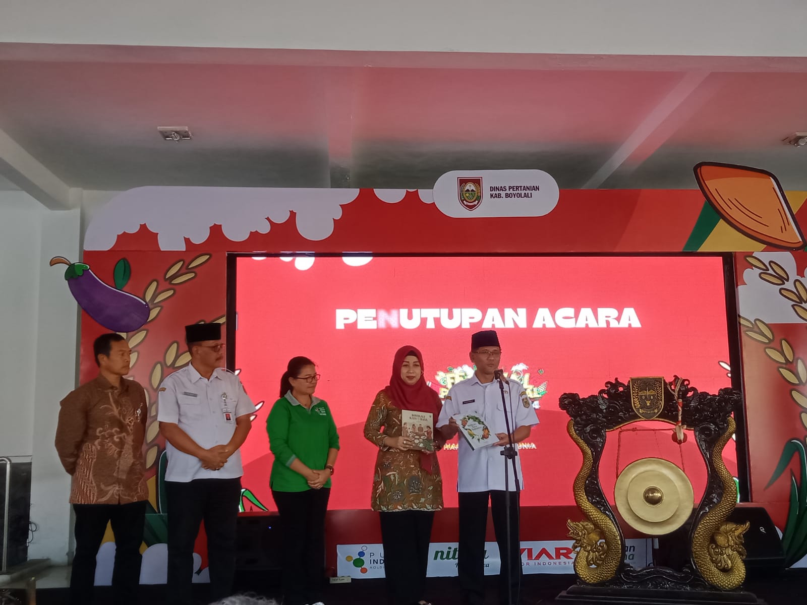Tutup Hari Tani Nasional, pemkab launching buku Boyolali Kaya Komoditas dan Rasa jilid II Tutup Hari Tani Nasional, pemkab launching buku Boyolali Kaya Komoditas dan Rasa jilid II