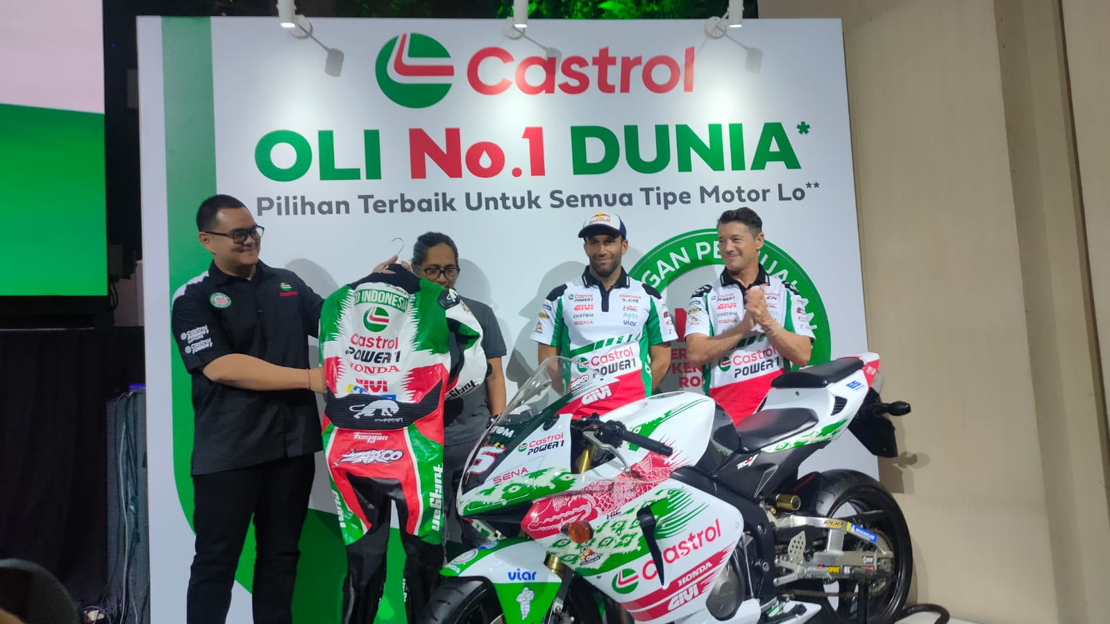 Apresiasi terhadap keahlian karya talenta muda, Castrol Indonesia bekerja sama dengan Castrol Honda Apresiasi terhadap keahlian karya talenta muda, Castrol Indonesia bekerja sama dengan Castrol Honda