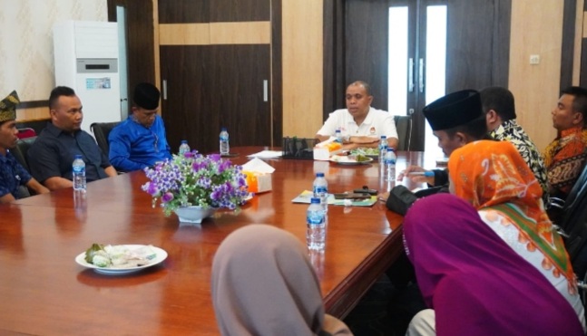 Pj Bupati Langkat komitmen selesaikan dugaan perselingkuhan oknum kades Pj Bupati Langkat komitmen selesaikan dugaan perselingkuhan oknum kades