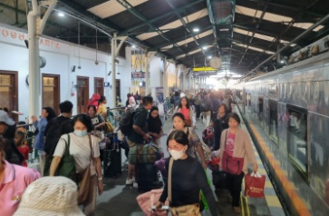 Long weekend Maulid Nabi, 100 ribuan orang bepergian dengan kereta api dari Daop 6