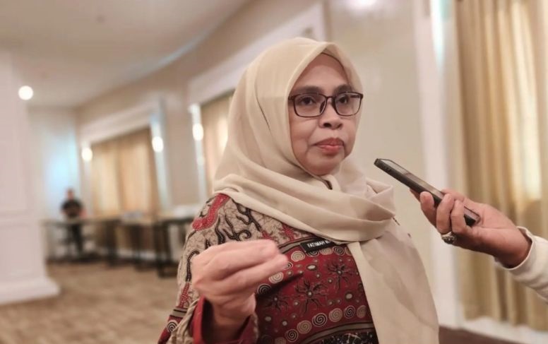 Kesbangpol edukasi generasi muda pendidikan politik