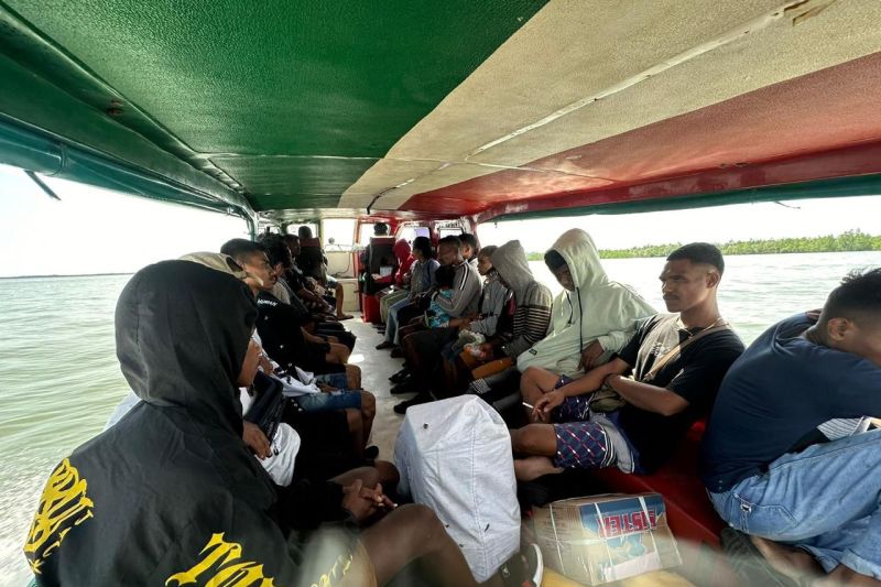 Polda Kaltara gagalkan aksi penyelundupan 21 PMI Polda Kaltara gagalkan aksi penyelundupan 21 PMI