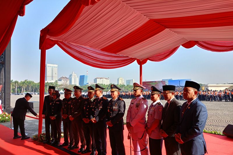 Heru berharap transportasi publik Jakarta semakin terintegrasi Heru berharap transportasi publik Jakarta semakin terintegrasi