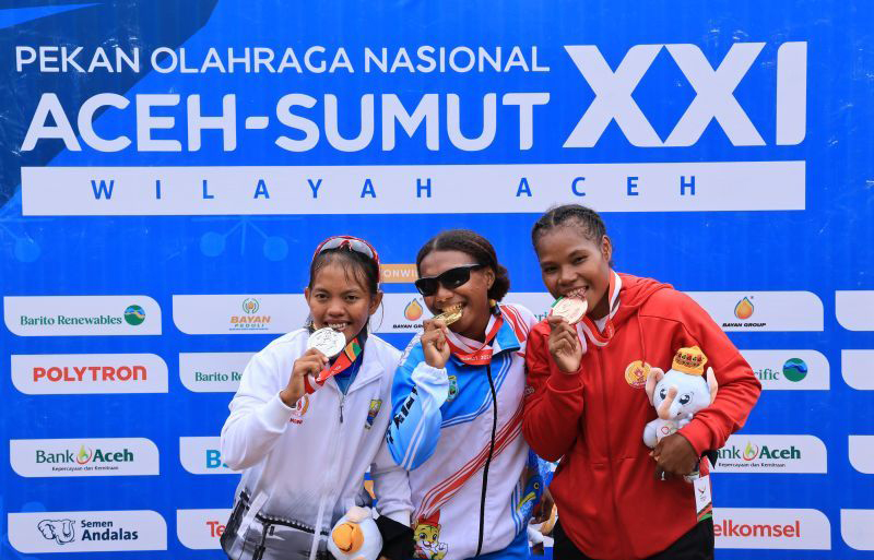 Pedayung putri asal Tanah Papua dominasi partai final dayung PON XXI Pedayung putri asal Tanah Papua dominasi partai final dayung PON XXI