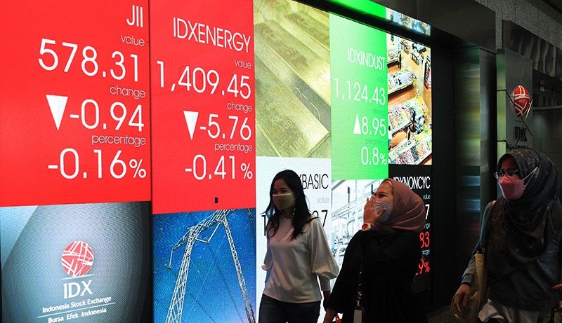 IHSG ditutup menguat di tengah pelemahan bursa kawasan Asia