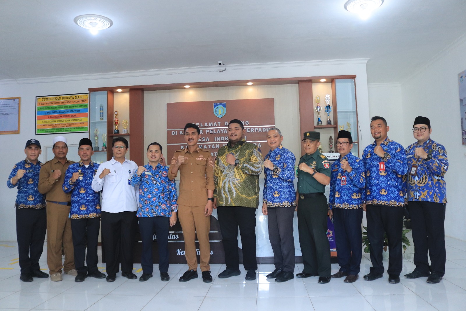 Ombudsman Kalsel dan Bupati tetapkan Desa Anti Maladministrasi pertama di Kabupaten Banjar Ombudsman Kalsel dan Bupati tetapkan Desa Anti Maladministrasi pertama di Kabupaten Banjar