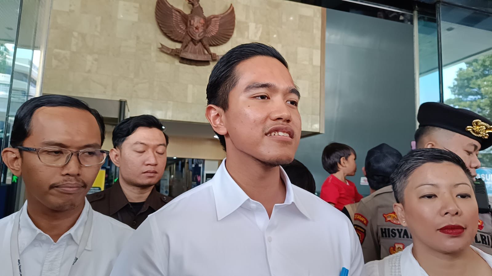 Pernyataan lengkap Kaesang di KPK usai klarifikasi isu pesawat jet pribadi Pernyataan lengkap Kaesang di KPK usai klarifikasi isu pesawat jet pribadi