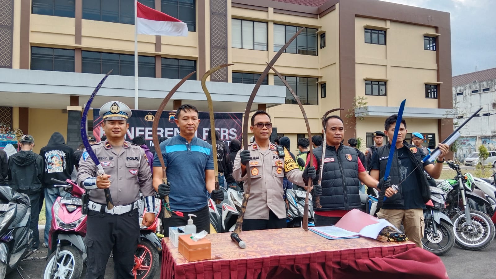 Puluhan remaja diamankan, terindikasi akan tawuran