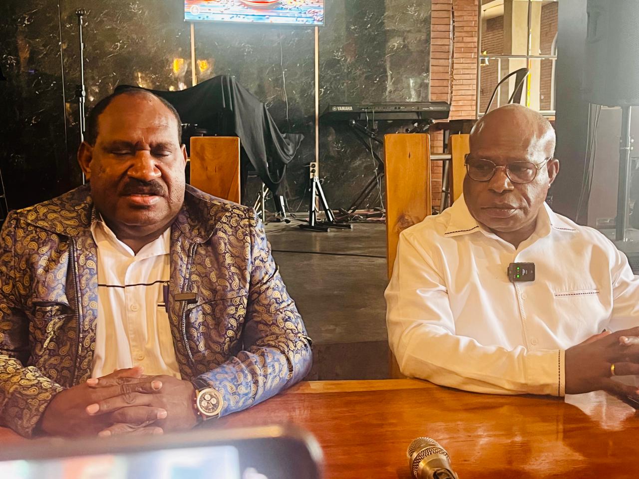Balon Willem Wandik-Aloysius Giyai komitmen bangun Papua Tengah