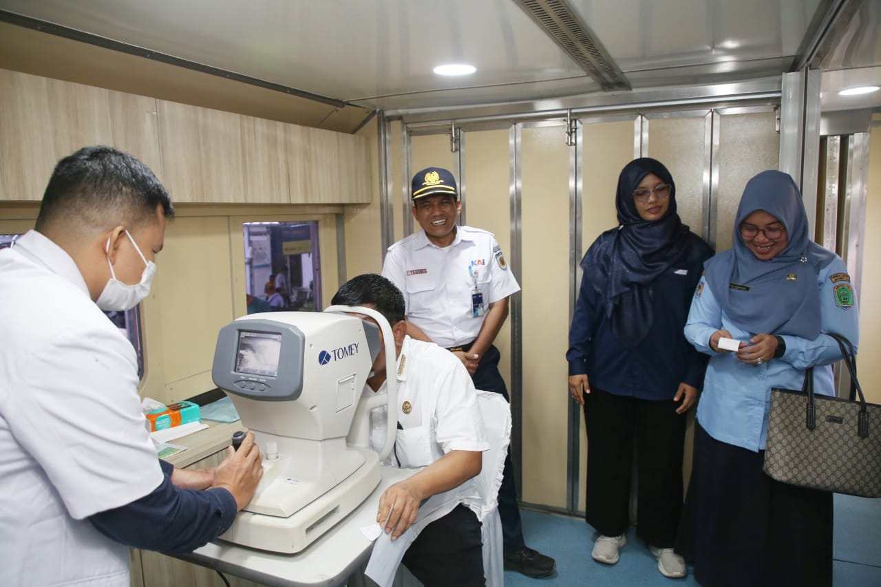 Divre I Sumut berikan layanan kesehatan gratis dengan Rail Clinic Divre I Sumut berikan layanan kesehatan gratis dengan Rail Clinic