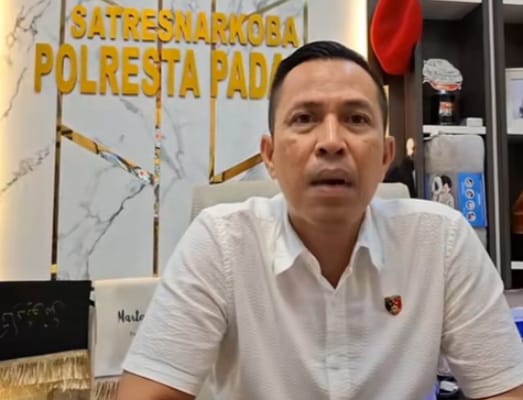 Baru dilantik, anggota dewan ditangkap atas dugaan penyalahgunaan narkoba Baru dilantik, anggota dewan ditangkap atas dugaan penyalahgunaan narkoba