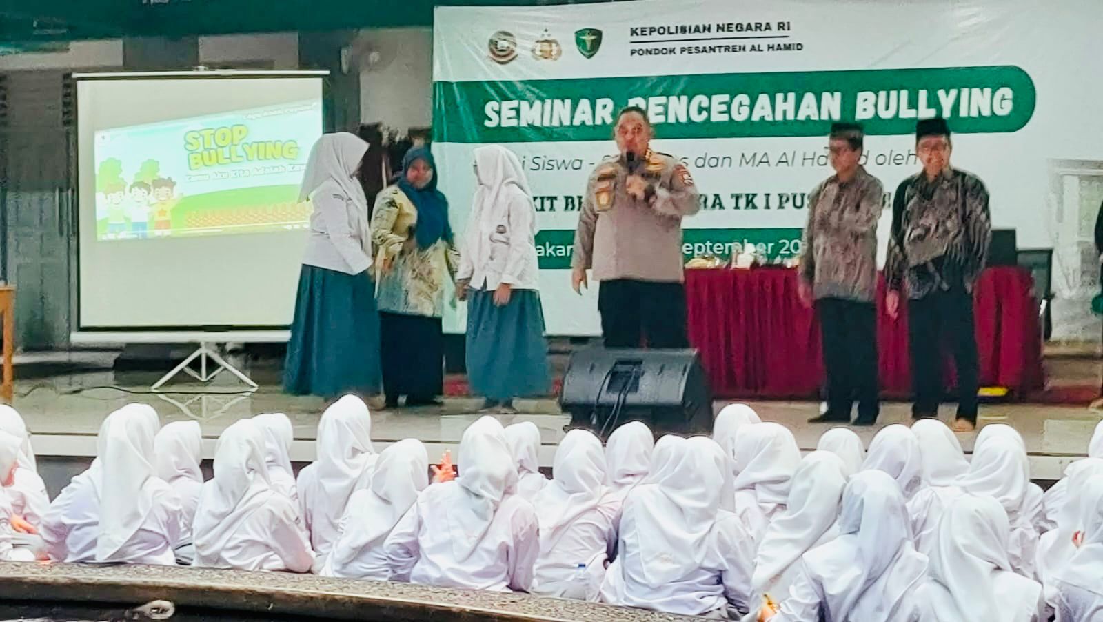 Ribuan siswa dan guru ikuti official hospital cegah bullying di Ponpes Al Hamid Cilangkap