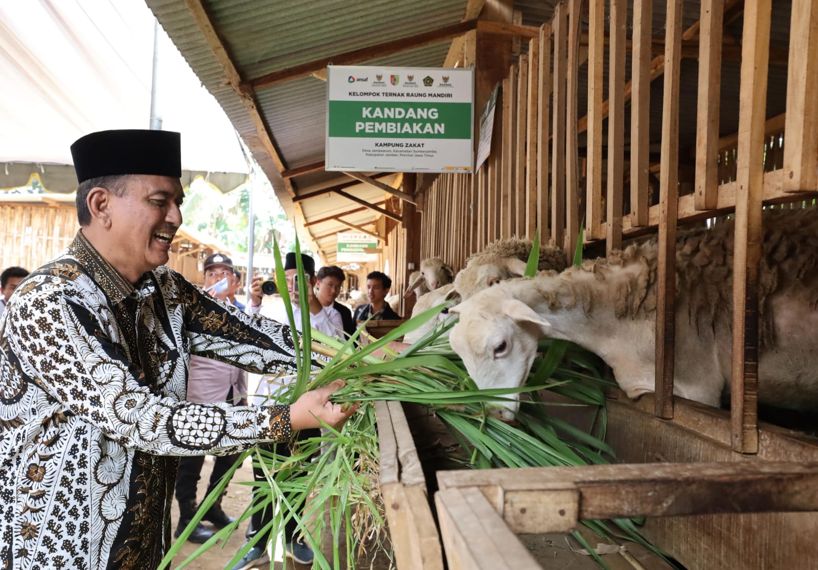 BAZNAS RI dan BAZNAS Jember luncurkan Balai Ternak dan Rumah Kompos PT. Ansaf 