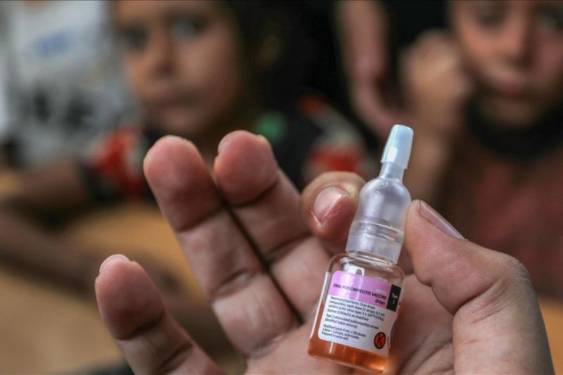 Kementerian kesehatan Gaza vaksinasi polio lebih dari 72.000 anak Kementerian kesehatan Gaza vaksinasi polio lebih dari 72.000 anak