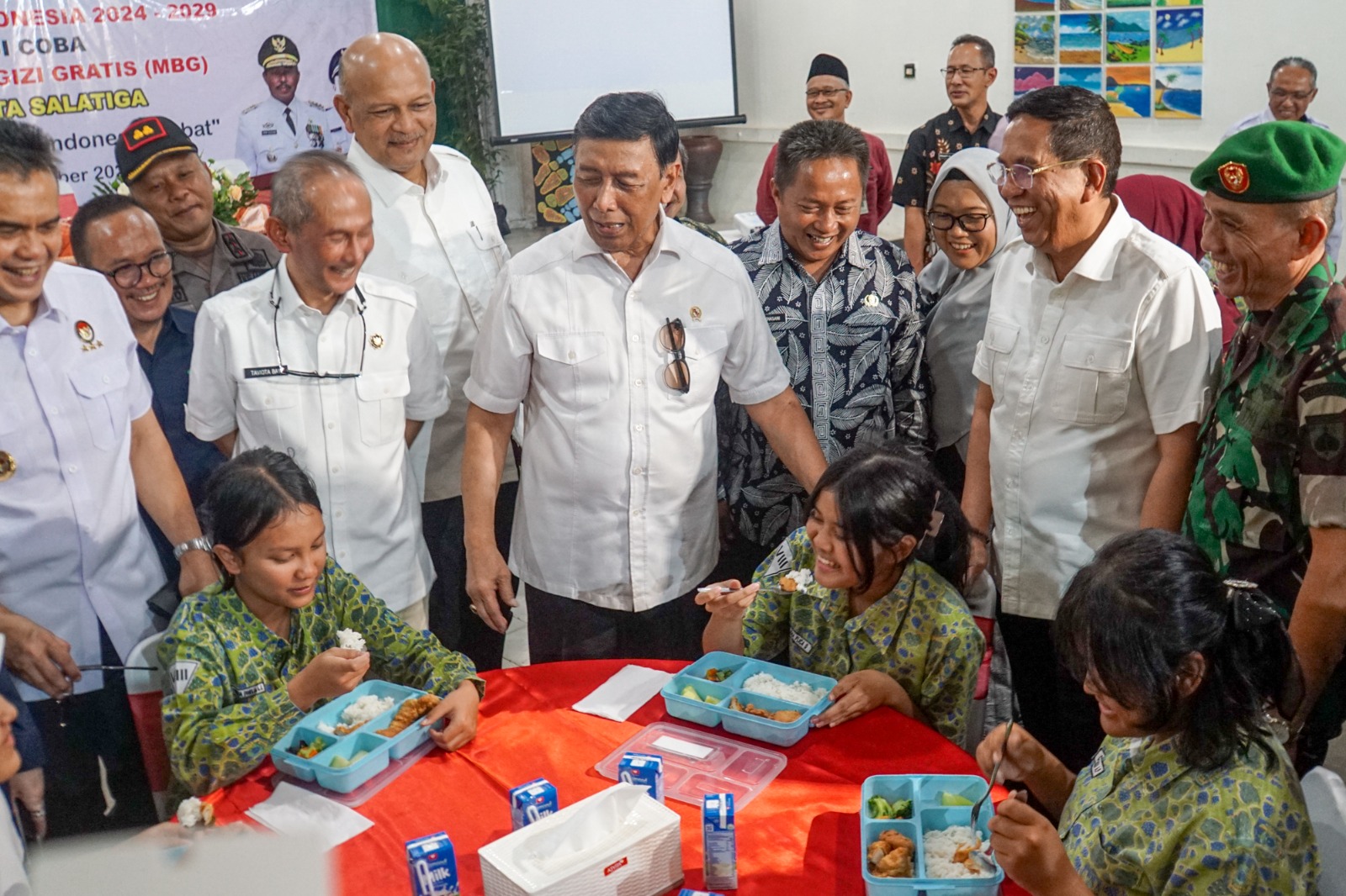 Salatiga sukses uji coba makan bergizi gratis Salatiga sukses uji coba makan bergizi gratis