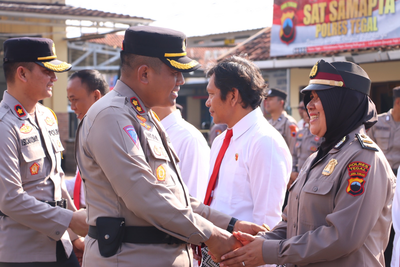 Kapolres Tegal ajak anggota terus tingkatkan kinerja Kapolres Tegal ajak anggota terus tingkatkan kinerjaÂ