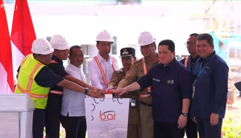 Presiden resmikan injeksi bauksit perdana penuhi kebutuhan aluminium Presiden resmikan injeksi bauksit perdana penuhi kebutuhan aluminium