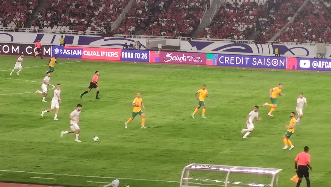 Indonesia dan Australia bermain tanpa gol di babak pertama Indonesia dan Australia bermain tanpa gol di babak pertama